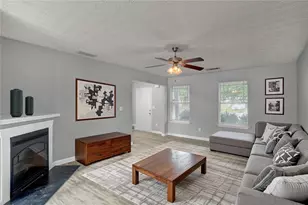 4390 Rock Valley Dr, Forest Park, GA 30297 - Photo 4