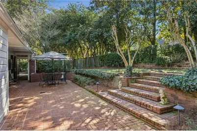 859 Stovall Boulevard NE, Atlanta, GA 30342 - Photo 36