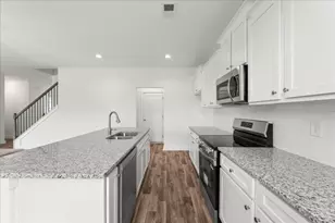 528 Lillian Way, Statham, GA 30666 - Photo 12