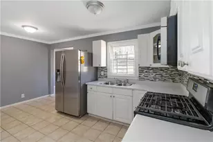 2401 Judson Ave, East Point, GA 30344 - Photo 10