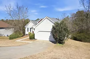 232 Cambridge Dr, Loganville, GA 30052 - Photo 2