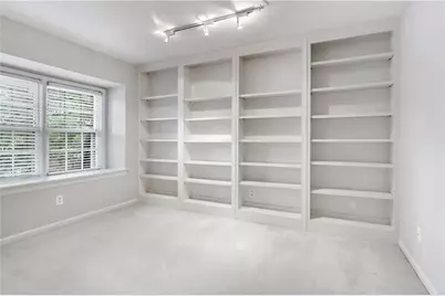 60 Chaumont Square NW, Atlanta, GA 30327 - Photo 22