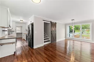 2979 Overwood Ln, Snellville, GA 30078 - Photo 10