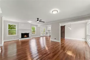 2979 Overwood Ln, Snellville, GA 30078 - Photo 8