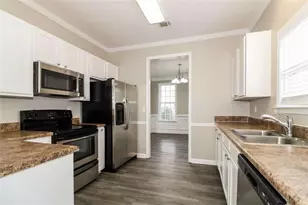 2312 Temple View Dr, Snellville, GA 30078 - Photo 10