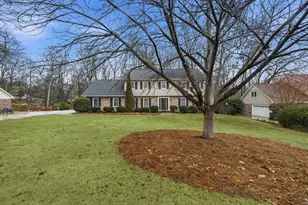 5147 Meadowlake Dr, Dunwoody, GA 30338 - Photo 46