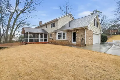 5147 Meadowlake Drive, Dunwoody, GA 30338 - Photo 20