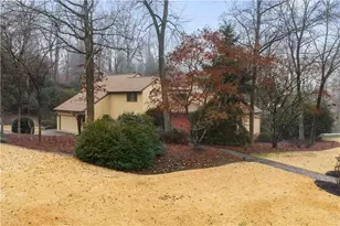 845 Waddington Ct, Atlanta, GA 30350 - Photo 2