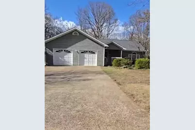 910 Thousand Oaks Drive, Lawrenceville, GA 30043 - Photo 1