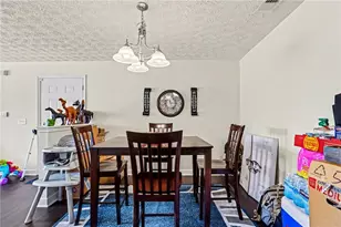 5303 Fairington Club Dr, Lithonia, GA 30038 - Photo 8