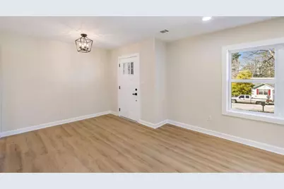 1340 Vine Street NE, Gainesville, GA 30501 - Photo 6