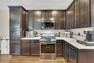 5016 Maplecliff Dr, Sugar Hill, GA 30518 - Photo 6