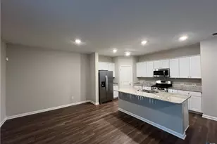 2008 Nuthatch Dr, Hoschton, GA 30548 - Photo 4