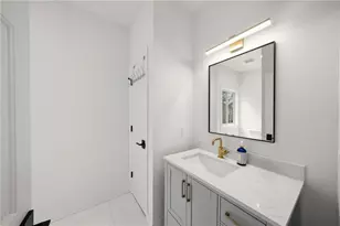 6025 Carlisle Ln, Johns Creek, GA 30022 - Photo 52