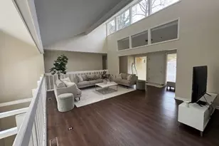 192 Kings Row NE, Marietta, GA 30067 - Photo 2