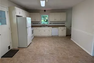 3013 Barcelona Way, Conyers, GA 30012 - Photo 6