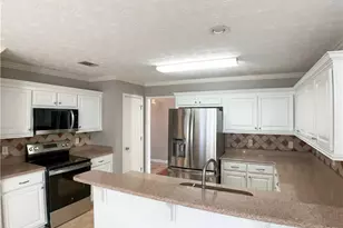 4306 Foxberry Run, Loganville, GA 30052 - Photo 2