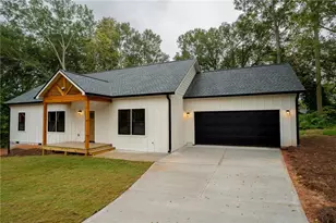 83 Crestwood Dr, Hartwell, GA 30643 - Photo 2