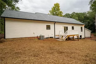 83 Crestwood Dr, Hartwell, GA 30643 - Photo 8