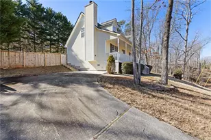 6720 Honeysuckle Ln, Gainesville, GA 30506 - Photo 2