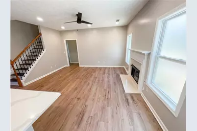 2120 Village Green Drive, Fairburn, GA 30213 - Photo 8