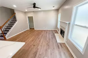 2120 Village Green Dr, Fairburn, GA 30213 - Photo 8