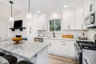 9760 Loblolly Ln, Roswell, GA 30075 - Photo 6