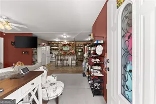 266 Robin Hood Dr, Murrayville, GA 30564 - Photo 2