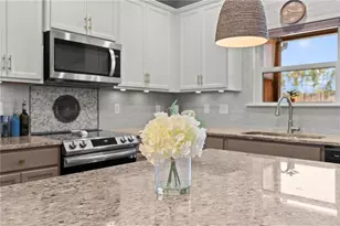 3521 Hedgeway Ln, Kennesaw, GA 30144 - Photo 18