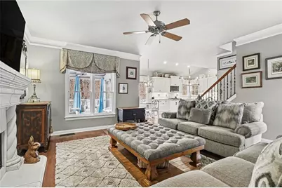 5995 Lake Windsor Parkway, Buford, GA 30518 - Photo 8