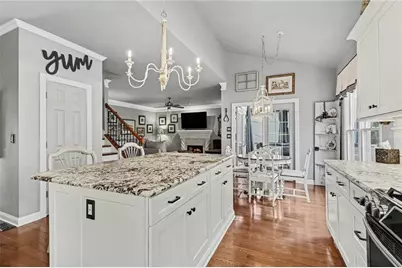 5995 Lake Windsor Parkway, Buford, GA 30518 - Photo 12