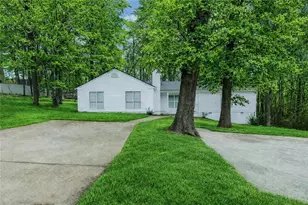 5428 Glen Haven Dr, Atlanta, GA 30349 - Photo 2