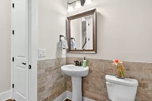 113 Austin Dr, Atlanta, GA 30328 - Photo 18