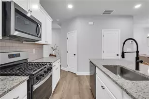 1575 Gin Blossom Cir, Lawrenceville, GA 30045 - Photo 8