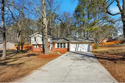 6310 Field Glen Road, Stone Mountain, GA 30087 - Photo 4