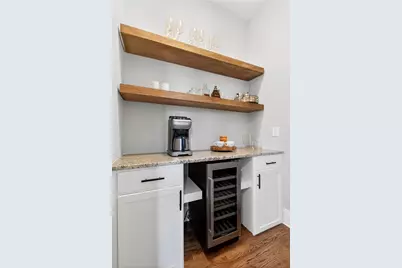 2144 Old Georgian Terrace NW, Atlanta, GA 30318 - Photo 10