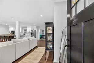 10 Valley Forest Ln SE, Smyrna, GA 30082 - Photo 8