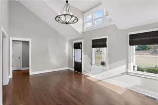 86 Woodstock Rd, Roswell, GA 30075 - Photo 8