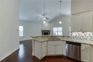 4608 Hidden Creek Dr, Gainesville, GA 30504 - Photo 12