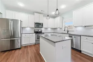 225 Brks Vlg Dr, Pendergrass, GA 30567 - Photo 10