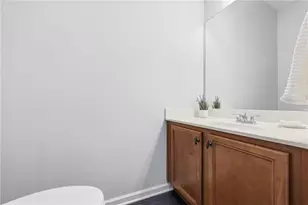 1499 Bluff Valley Cir, Gainesville, GA 30504 - Photo 4