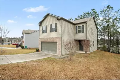 418 Lake Ridge Ln, Fairburn, GA 30213 - Photo 2