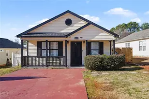 1615 Hallmark Hills Dr, Griffin, GA 30223 - Photo 2