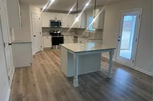 636 Rodeo Dr, Auburn, GA 30011 - Photo 6