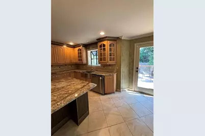 300 Shelli Lane, Roswell, GA 30075 - Photo 12