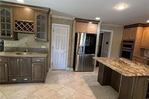 300 Shelli Ln, Roswell, GA 30075 - Photo 14