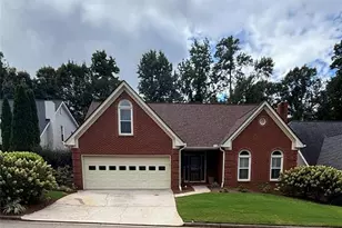 300 Shelli Ln, Roswell, GA 30075 - Photo 1