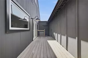 210 Leeward Ln, Roswell, GA 30076 - Photo 32