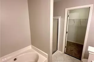 4163 Rogers Creek Ct, Duluth, GA 30096 - Photo 10