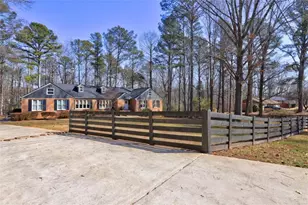 754 Oakland Ridge, Monroe, GA 30655 - Photo 2